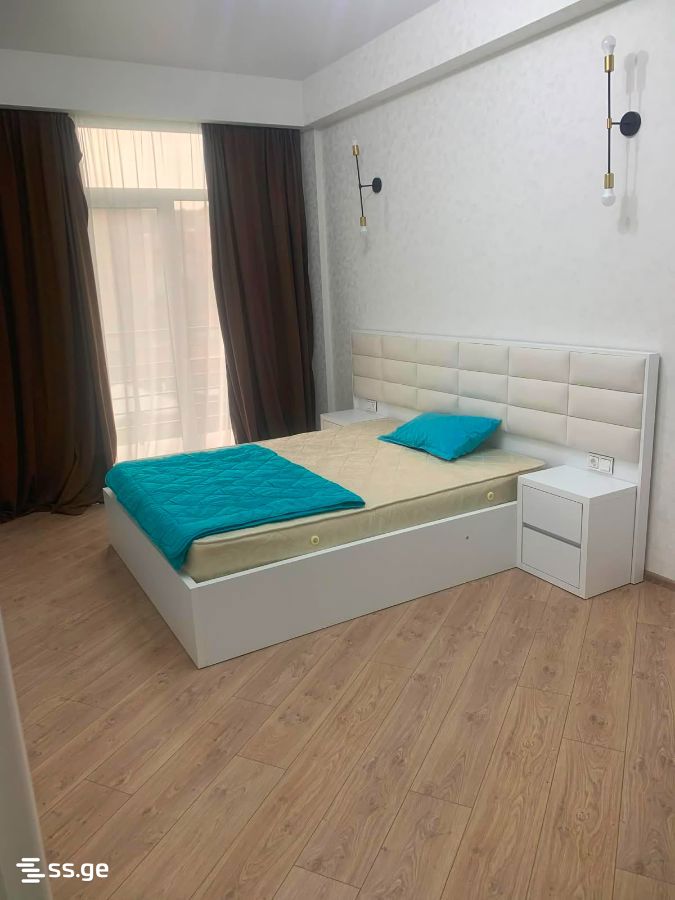 chkondideli st. 22 - 3 rooms