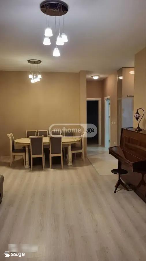 Bob walsh st. - 3 rooms