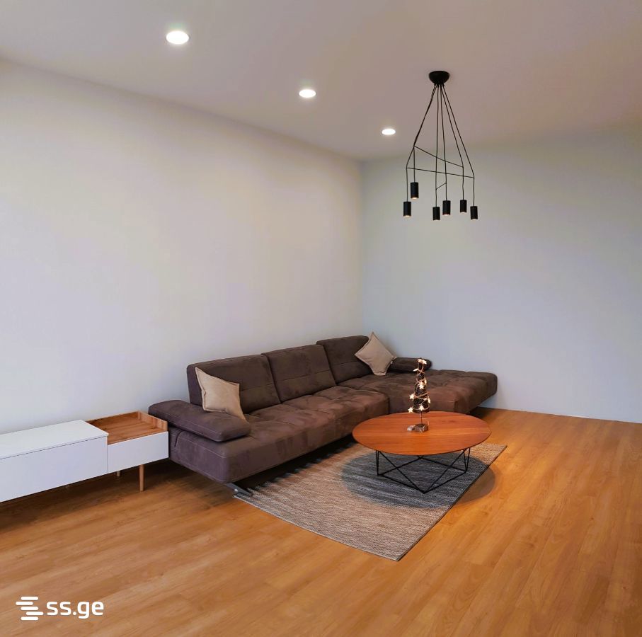 Iasamnebi st. - 3 rooms