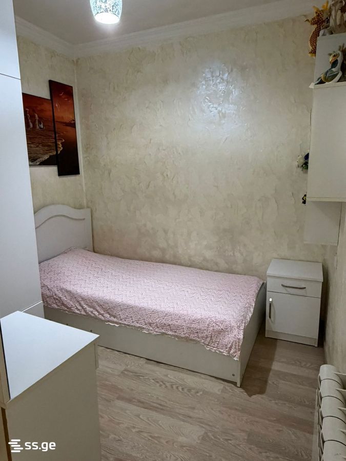 1 - 3 rooms
