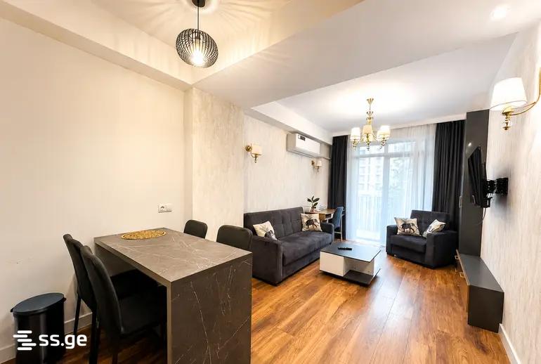 delisi st. 11 - 3 rooms
