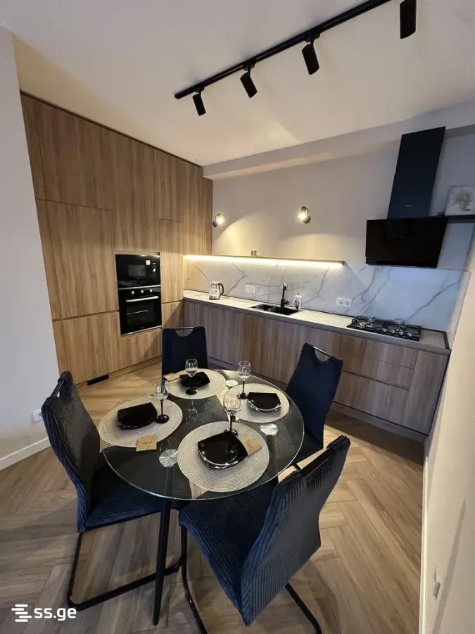 Marshal Archil Gelovani Ave. 1 - 2 rooms