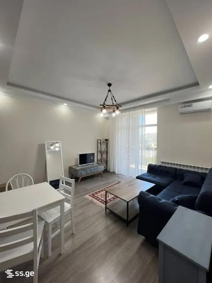 navtlugi st. 10 - 3 rooms