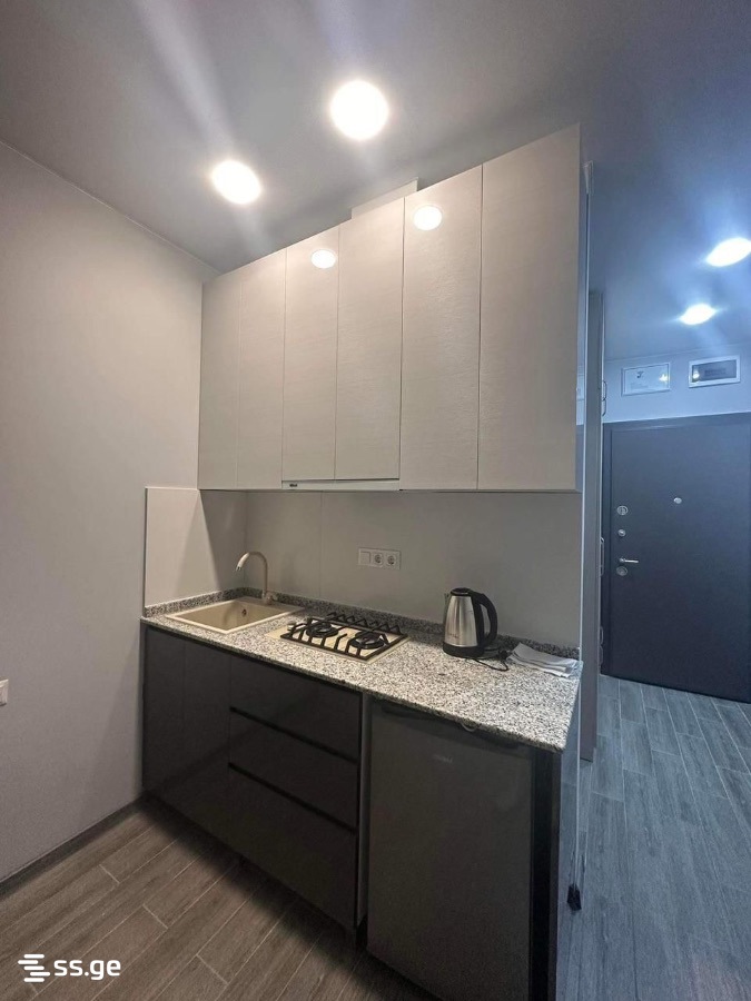 R. Nizharadze st. 10 - 1 rooms