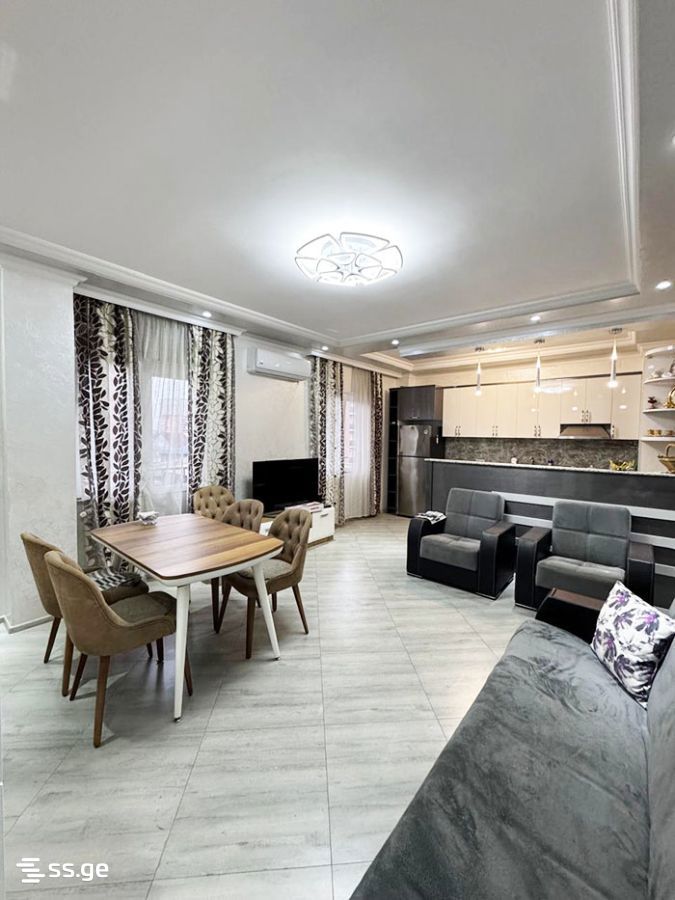 Bagrationi str. 71 - 4 rooms