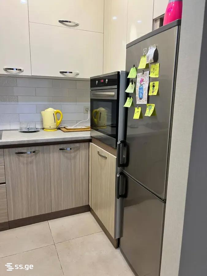 kandelaki st. 25 - 3 rooms