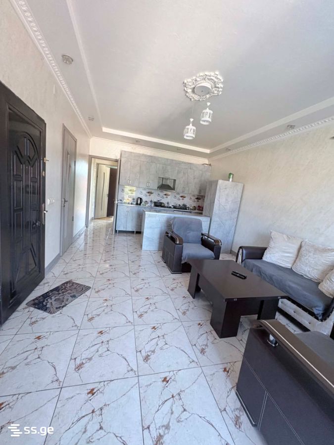 25 - 3 rooms