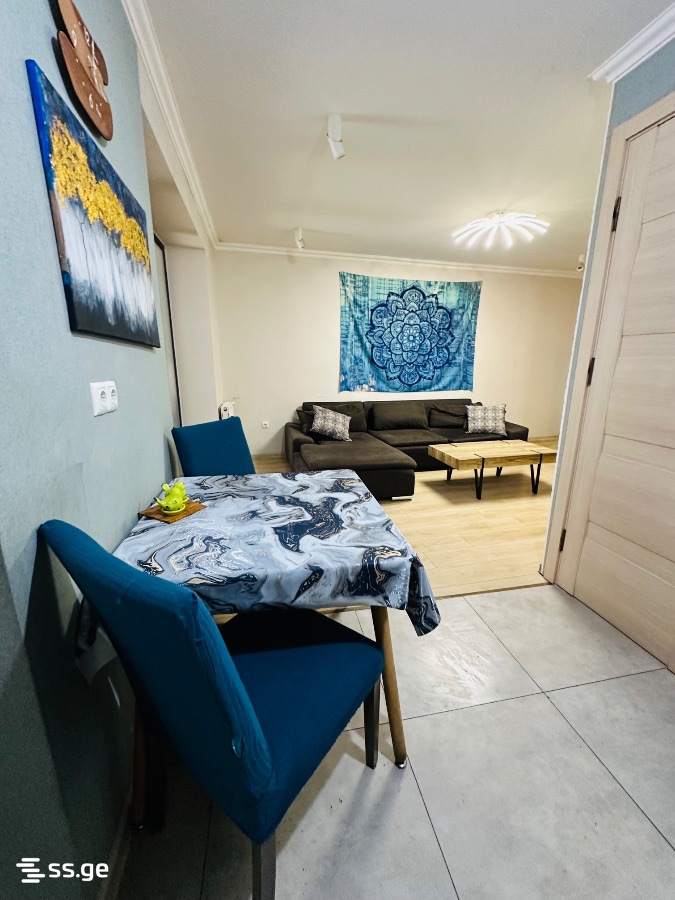 nucubidze st. 42 - 3 rooms