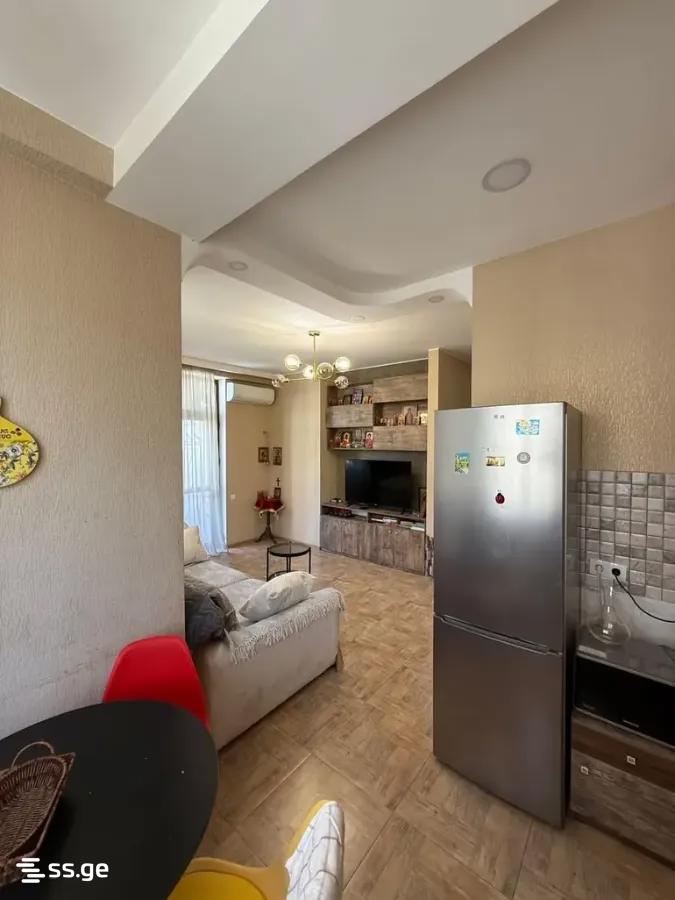 Arzakan Emukhvari st. - 3 rooms