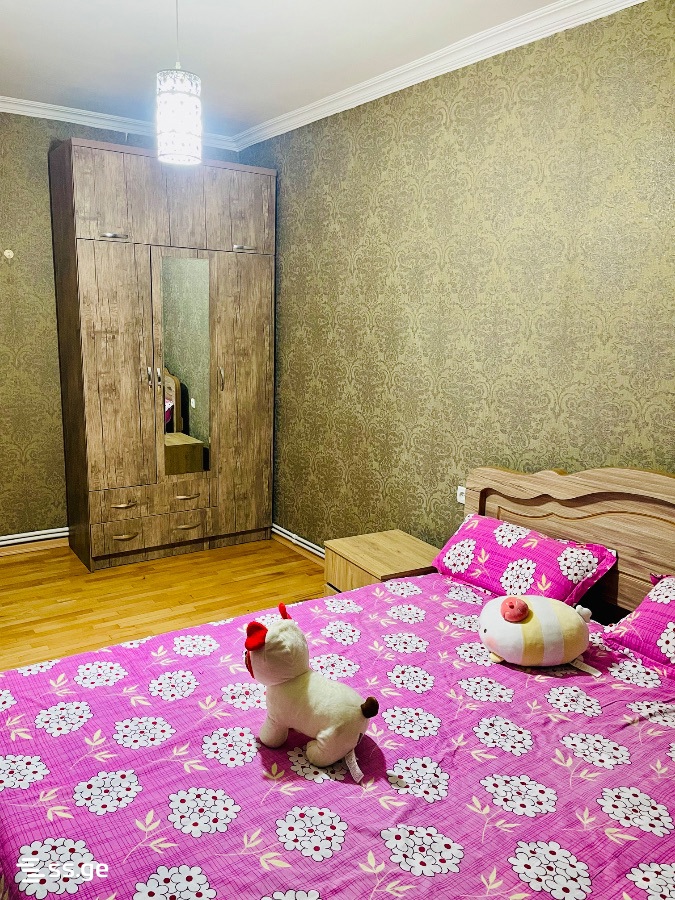 kandelaki st. 8 - 3 rooms