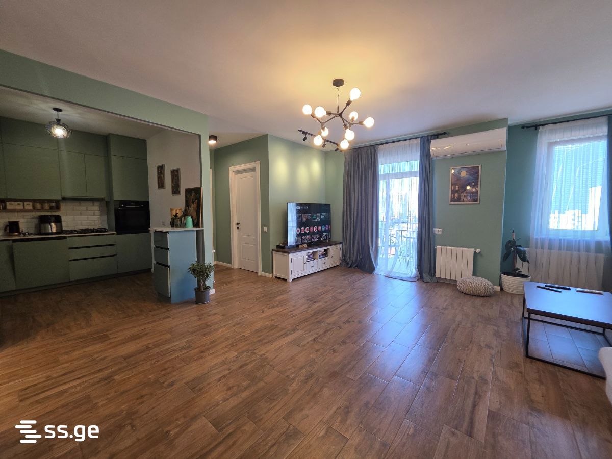 12 - 4 rooms