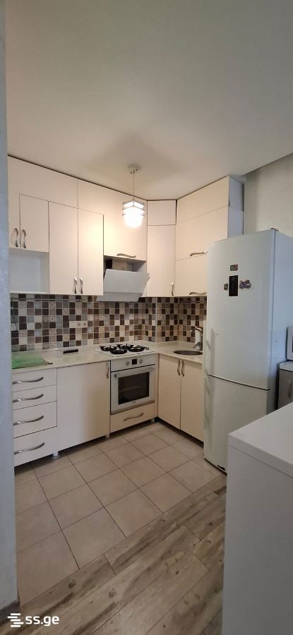Tbel Abuseridze st. 5 - 3 rooms