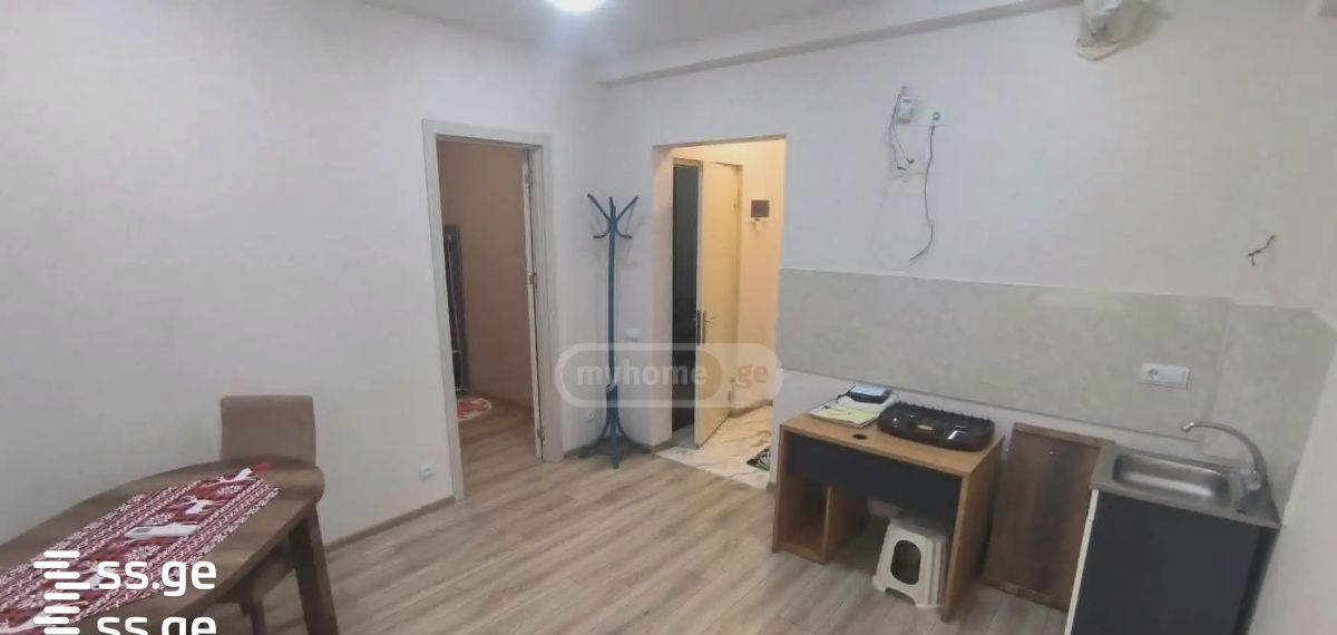 j. nadiradze - 2 rooms