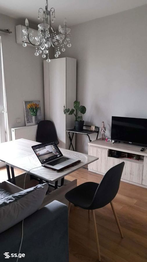 t. eristavi st. (Sanzona) 0 - 2 rooms