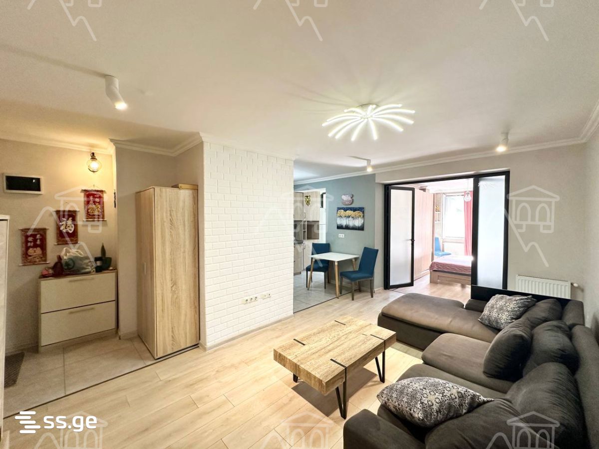 nucubidze st. 42 - 3 rooms