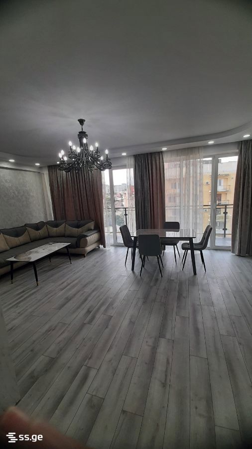 17 Shindiseli gmiri st. 9 - 3 rooms