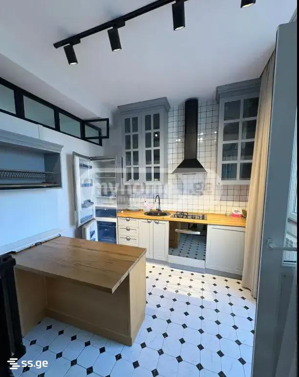 giorgi brtskinvale st. - 3 rooms