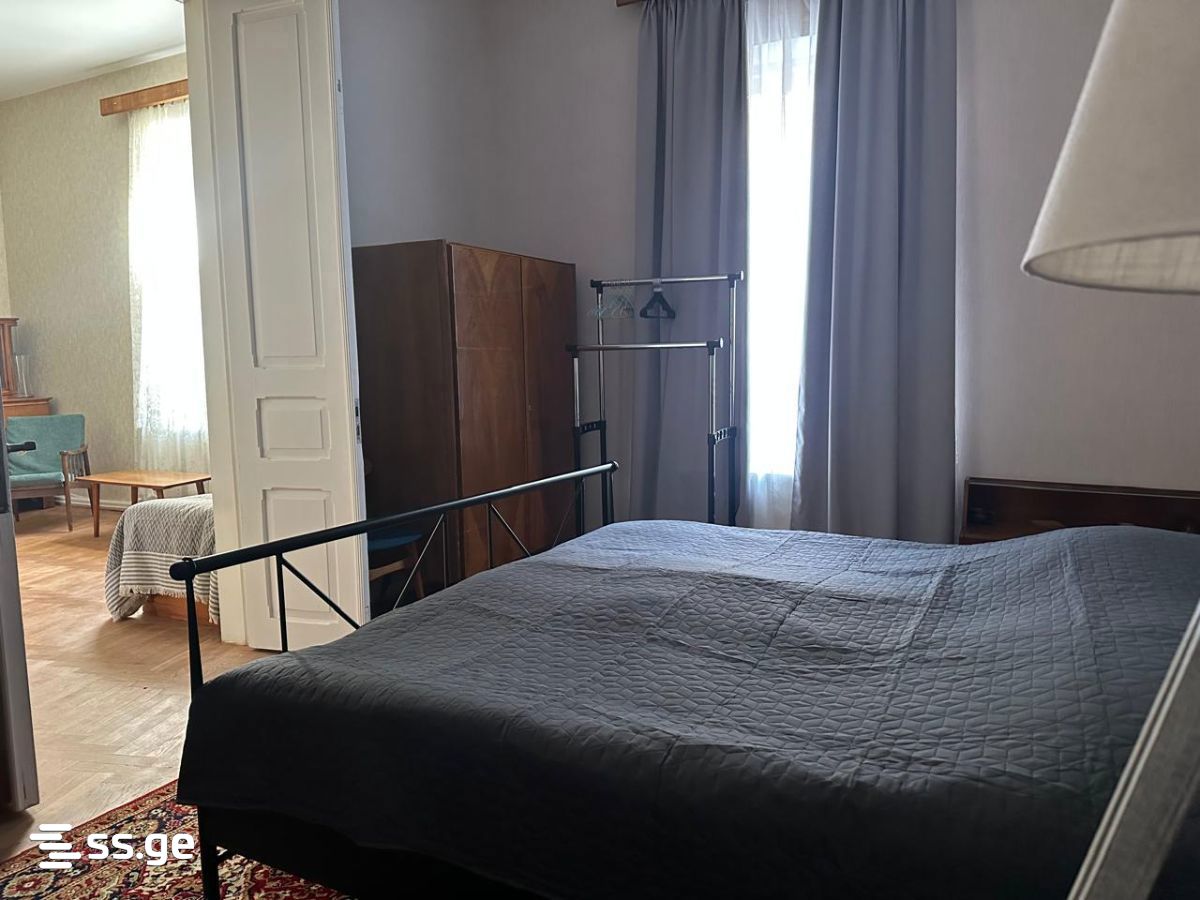 janashia st. 3 - 2 rooms