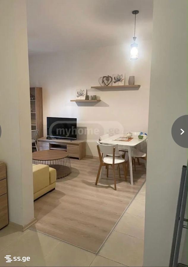 Bob walsh st. - 3 rooms