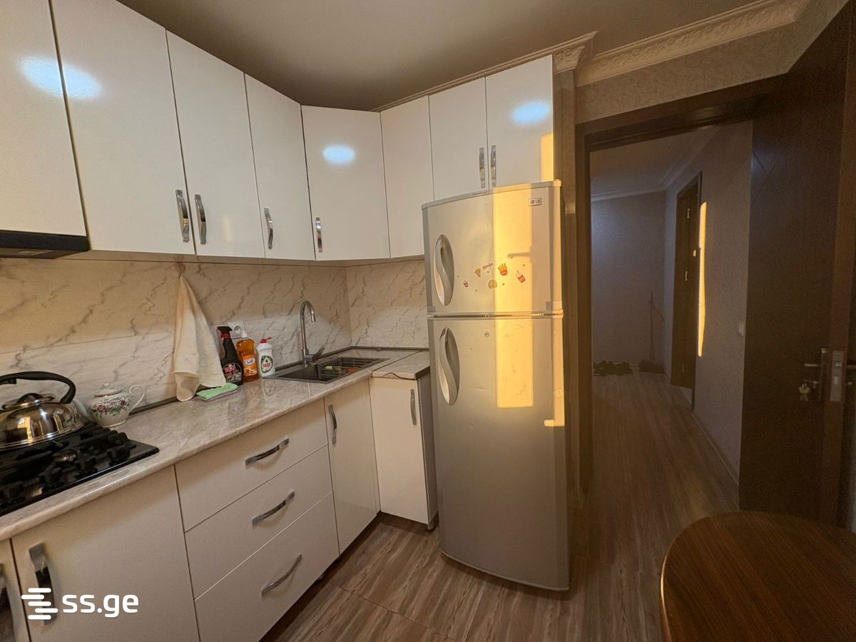 trialeti st. 15 - 2 rooms