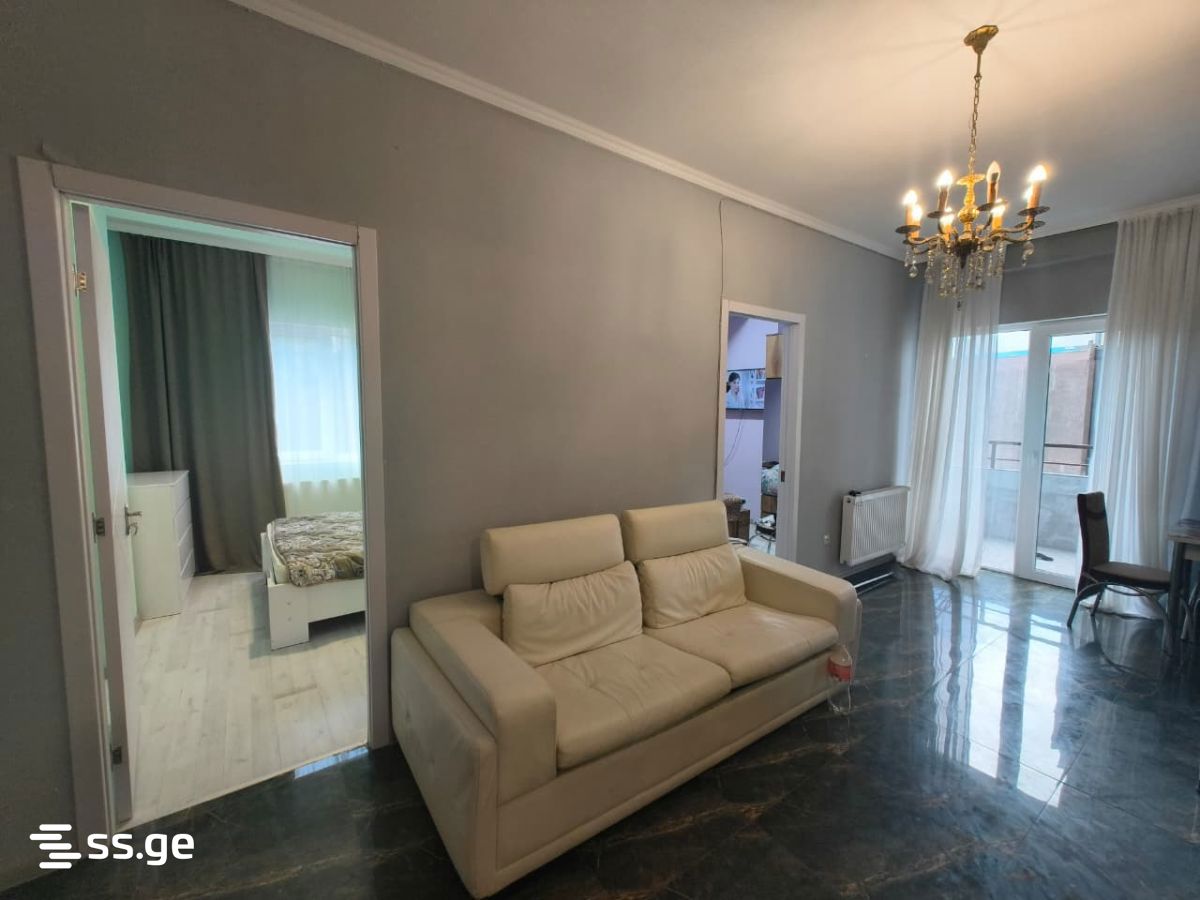 P. Datuashvili st. 3 - 3 rooms