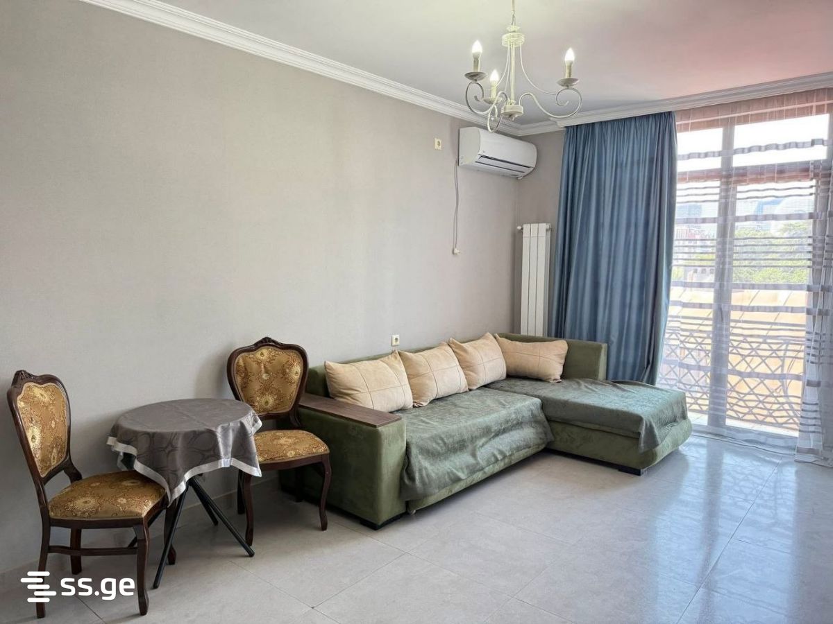 25 - 3 rooms