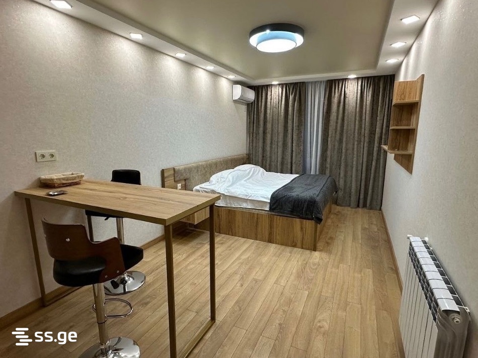 8 - 1 rooms