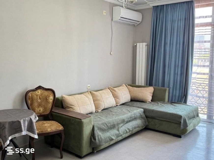 8 - 3 rooms