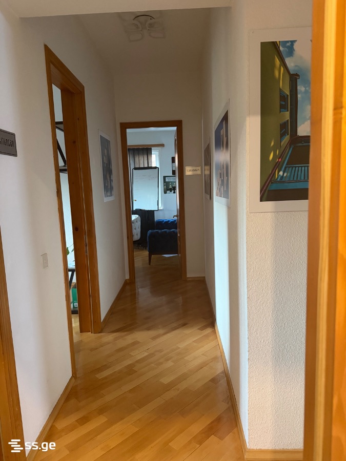 s. chikovani st. 4 - 4 rooms