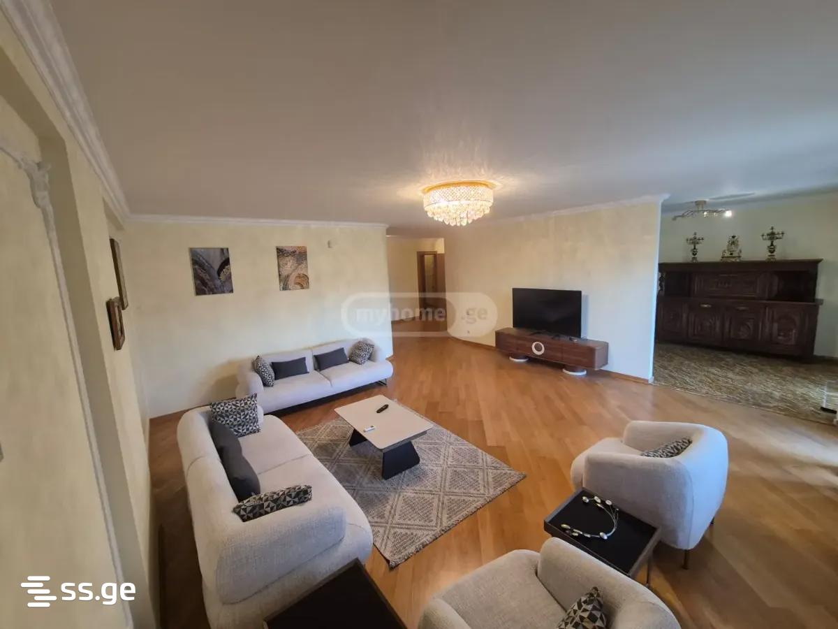R.Chkhikvadze st. 1 - 5 rooms