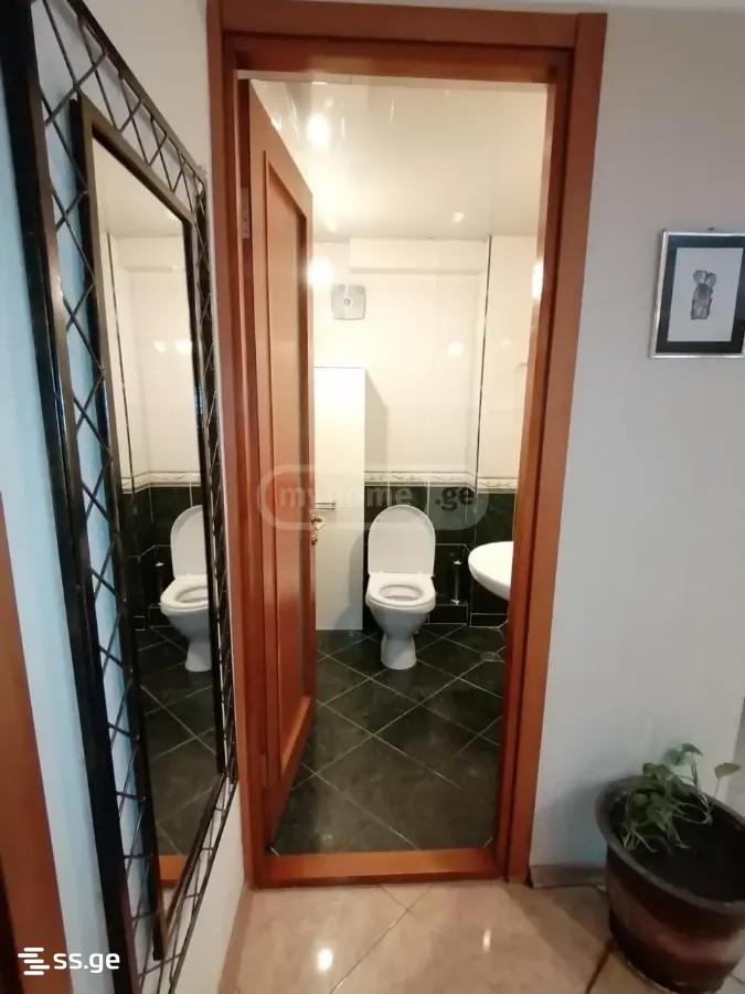 tarkhnishvili st. 1 - 4 rooms