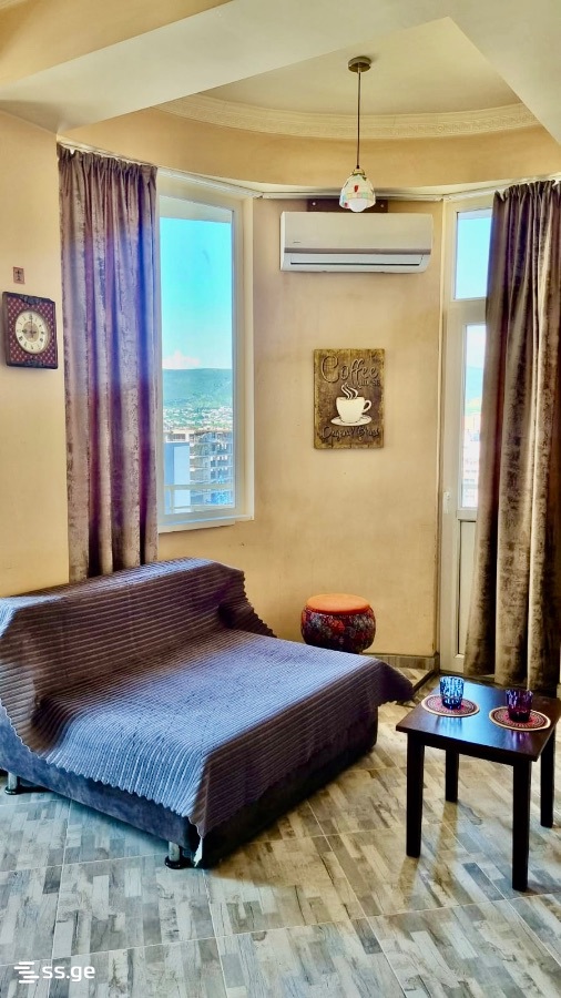 Vepkhistkaosnis st. 16 - 3 rooms