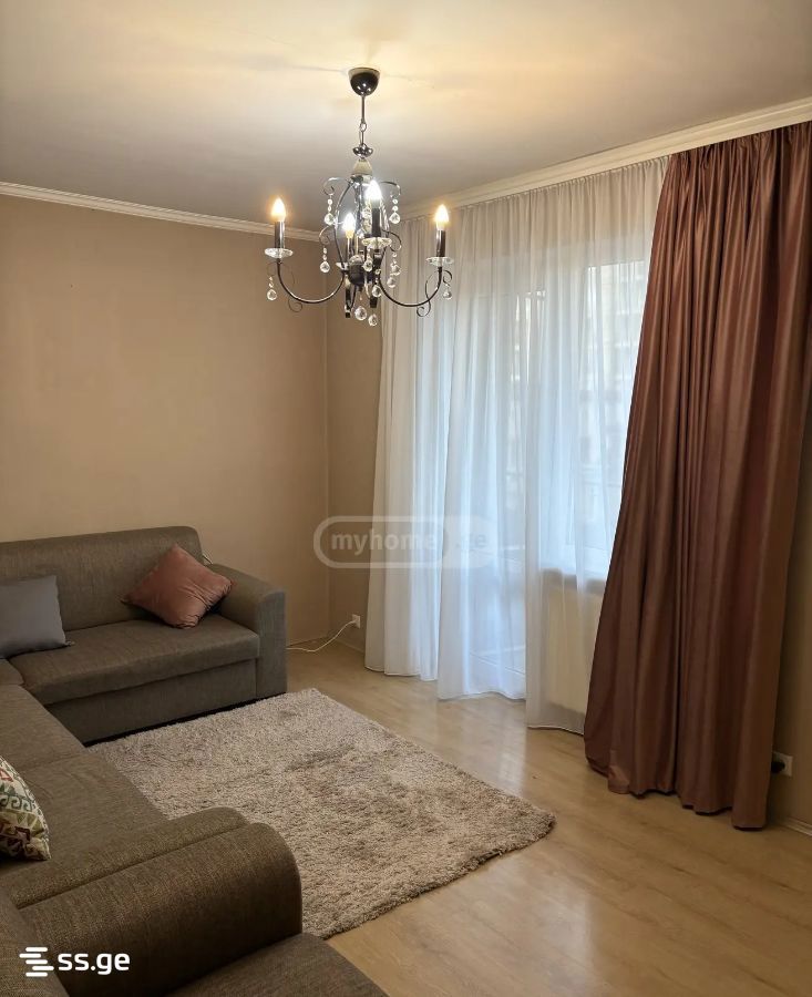 bakhtrioni st. 20 - 2 rooms