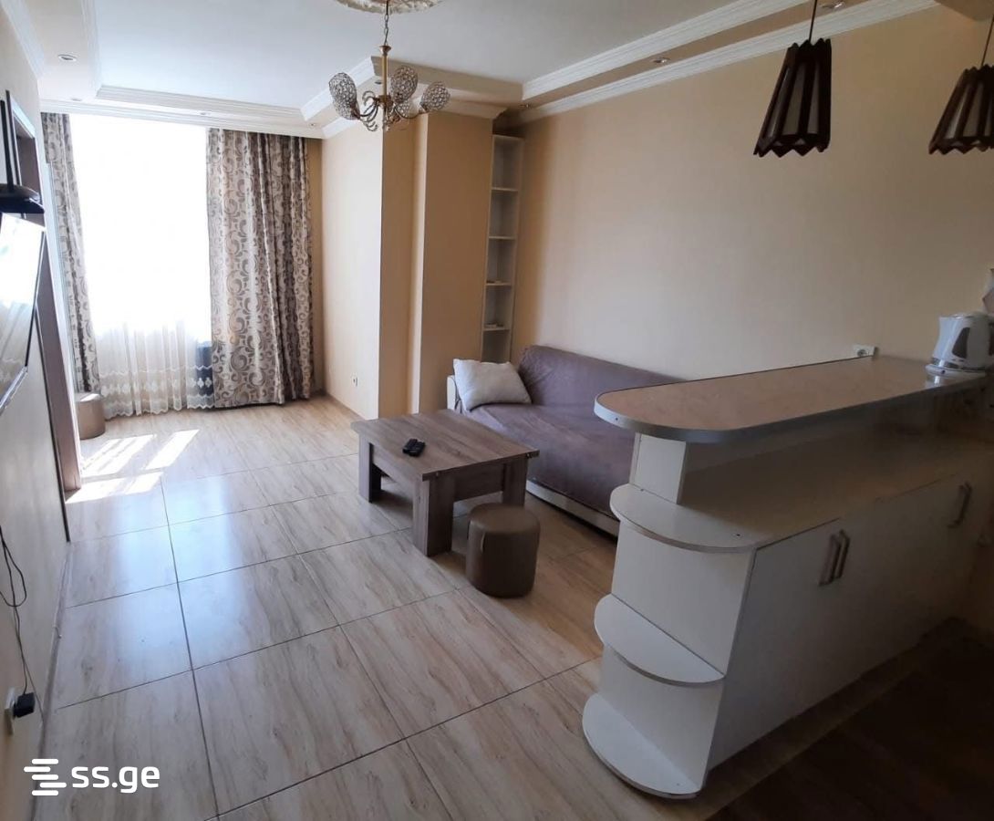8 - 3 rooms