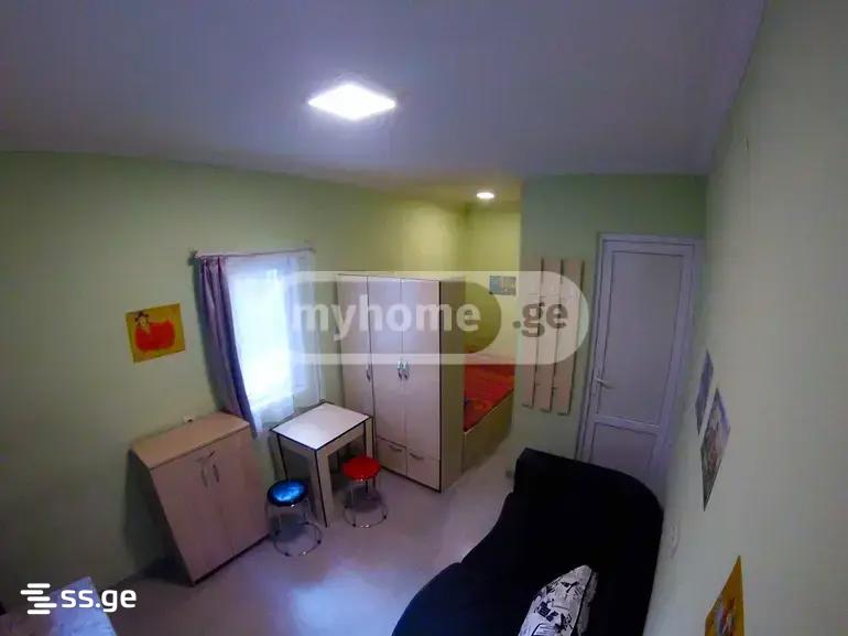 B.Kvernadze st. - 1 rooms