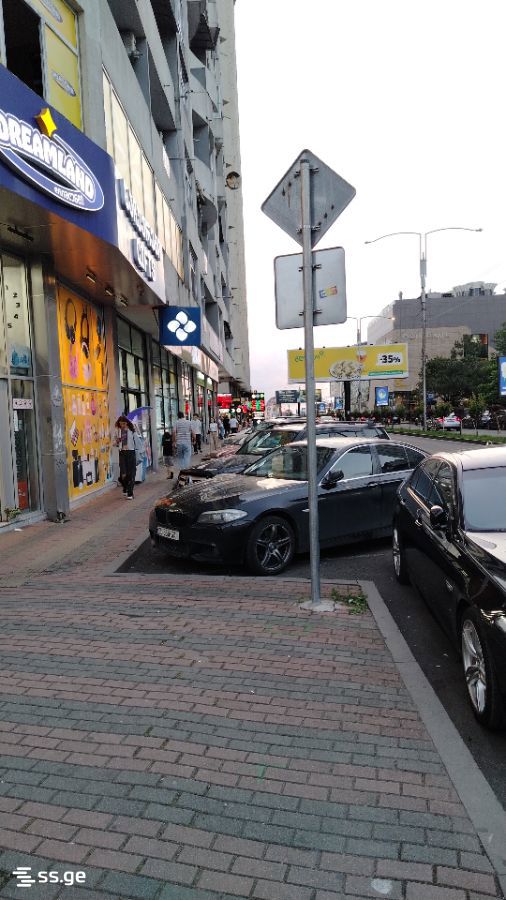 Kobaladze st. 8 - 3 rooms