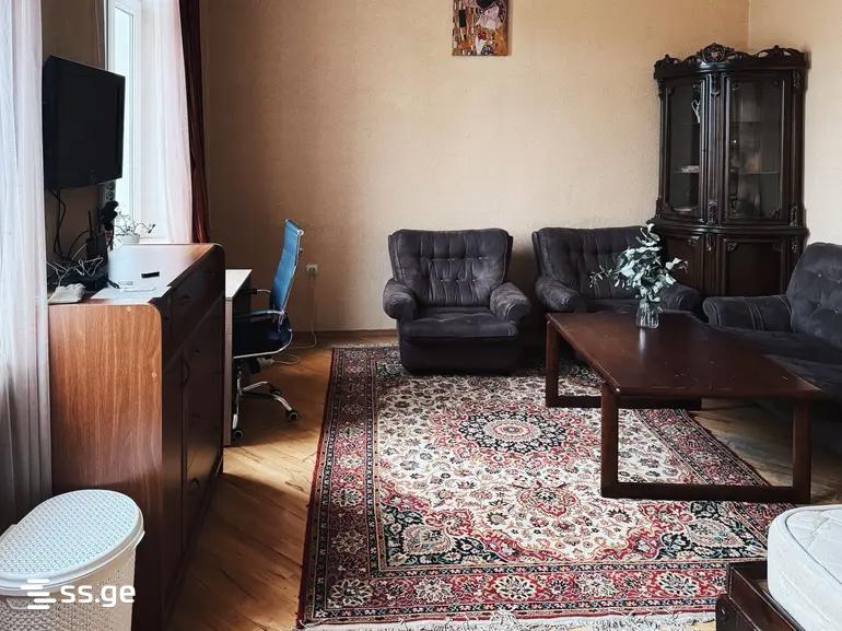 janashia st. - 1 rooms