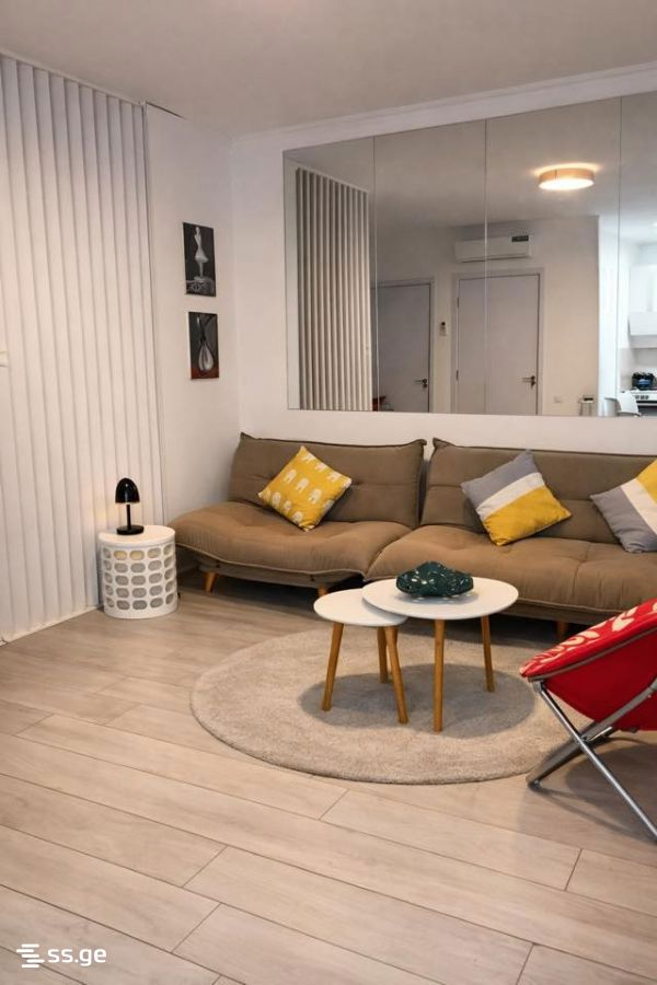 Khimshiashvili st. 1 - 3 rooms