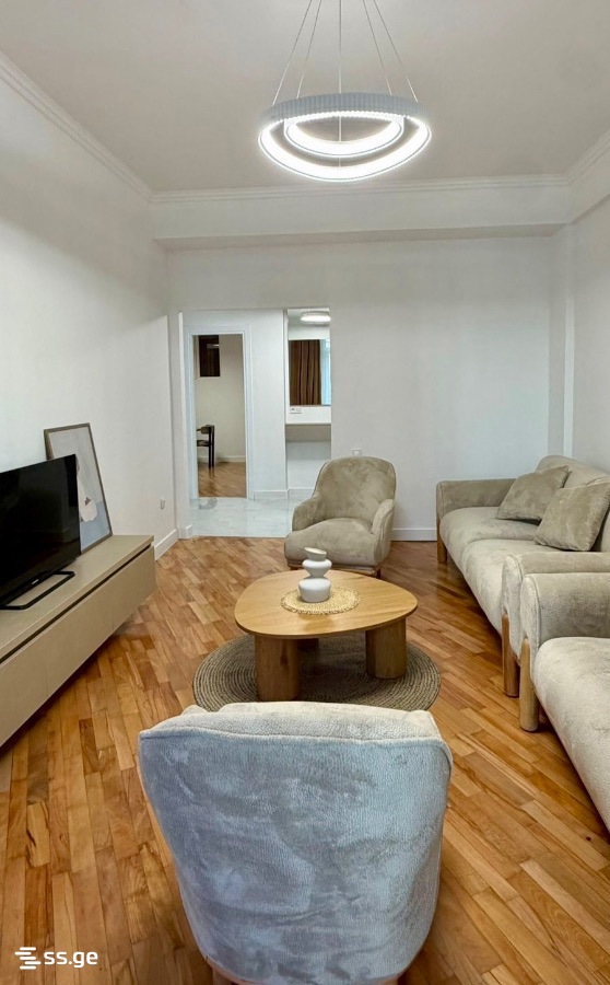 140 - 3 rooms