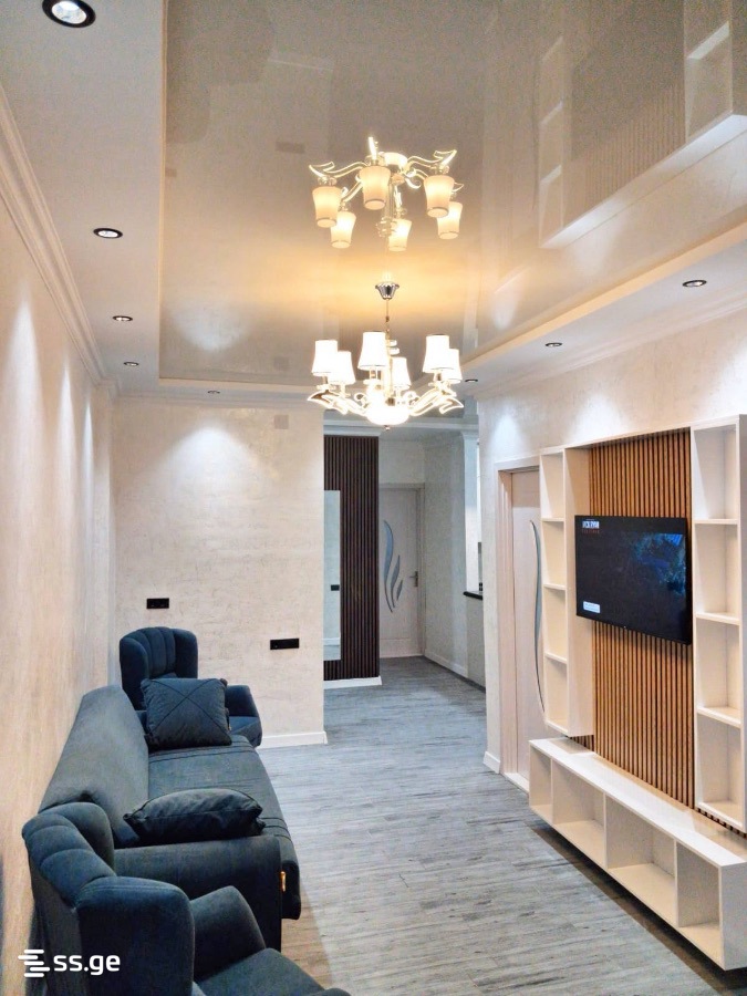 D. Mamuladze st. 8a - 4 rooms
