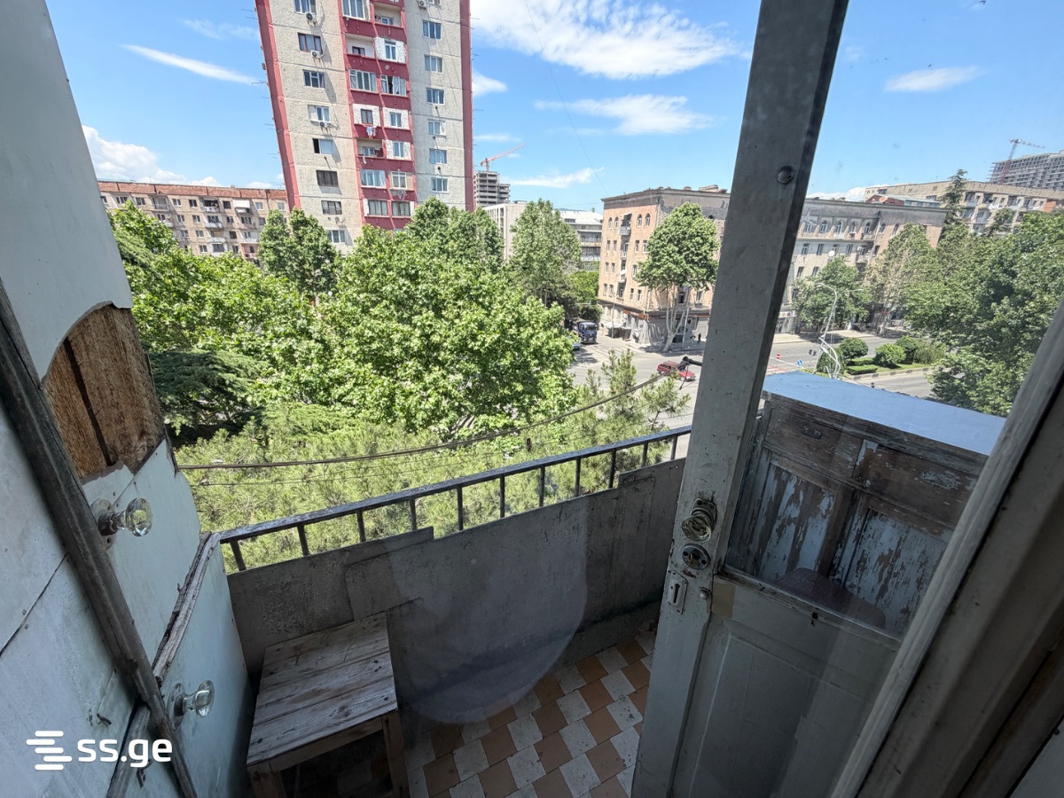 liakhvi st. 1 - 3 rooms