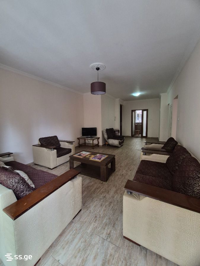 kupradze st. 301 - 4 rooms