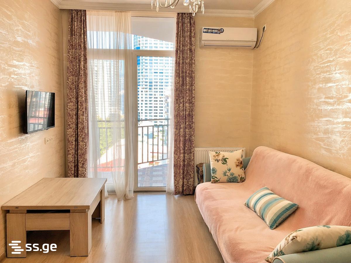 Sh. Inasaridze St. 7 - 3 rooms