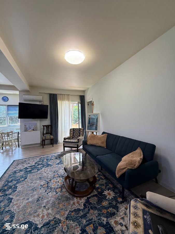 P. Datuashvili st. 3 - 3 rooms