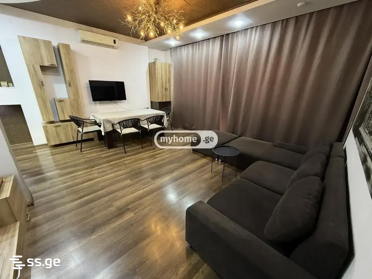 panaskerteli st. - 4 rooms