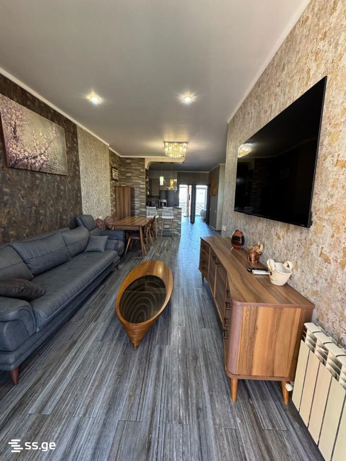 Khimshiashvili st. 20 - 4 rooms