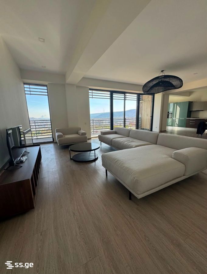 Lisi lake - 6 rooms