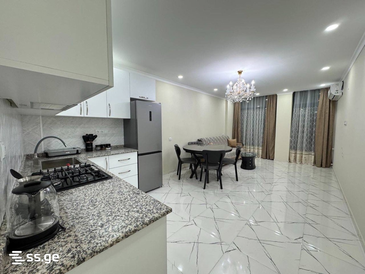 Bagrationi str. 105 - 3 rooms