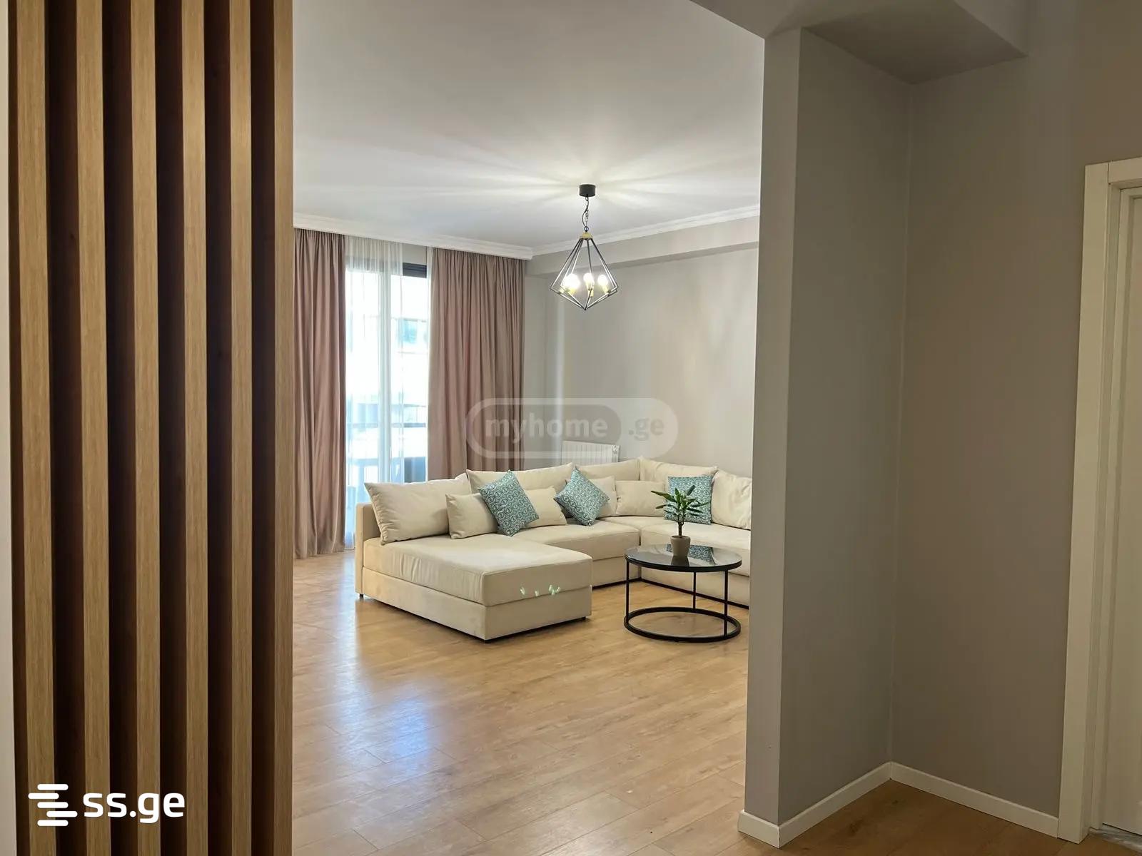 Lisi lake - 4 rooms