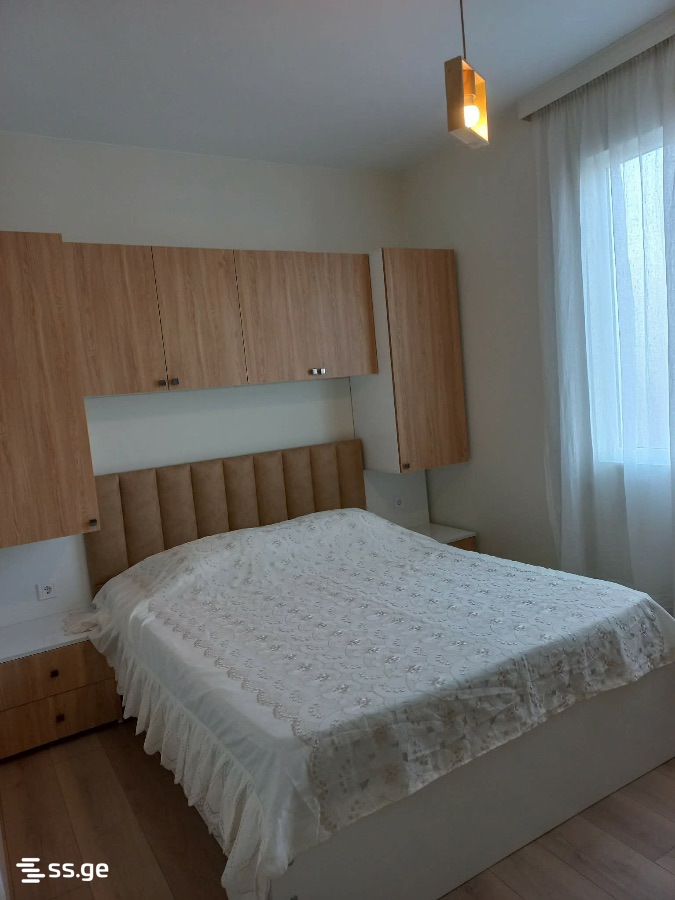 7 - 4 rooms